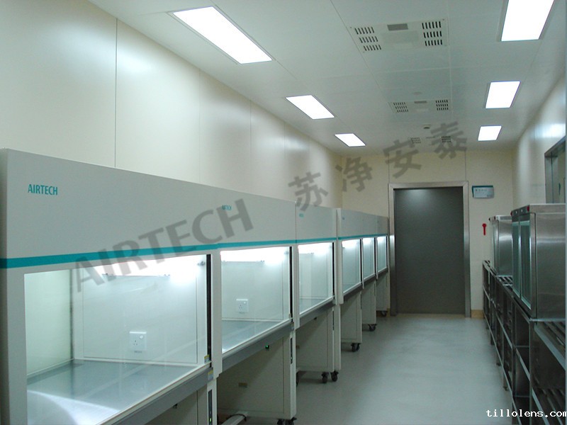 医院静配中心工作台场景